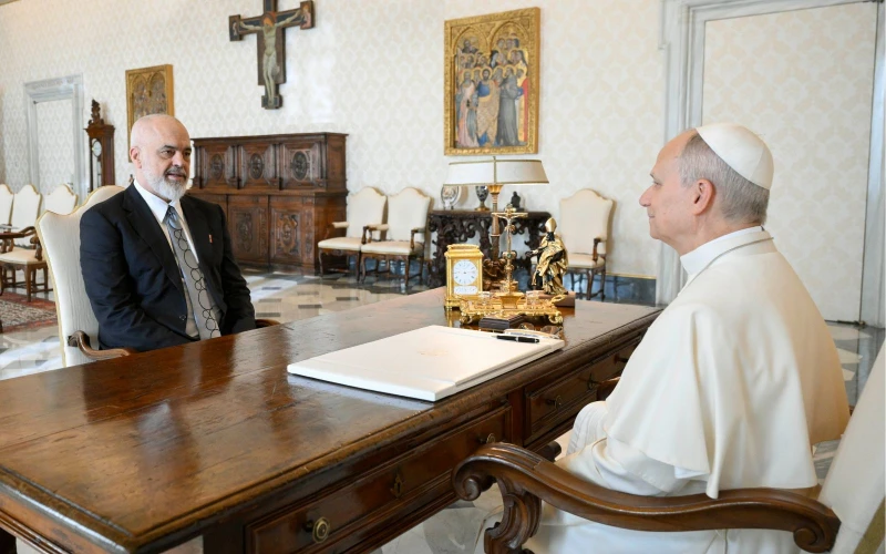 El Papa León XIV recibe al Primer Ministro albanés Edi Rama en el Vaticano para abordar lazos bilaterales y la estabilidad en los Balcanes