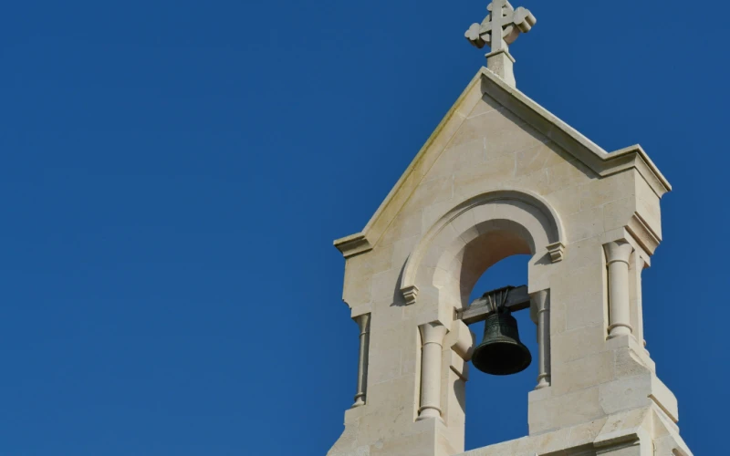 Inseguridad en Corrientes: Parroquia Sufre Doble Robo y Pierde Campana Histórica de Bronce