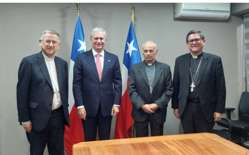 Presidente Electo José Antonio Kast Recibe a la Conferencia Episcopal de Chile en Encuentro Protocolar
