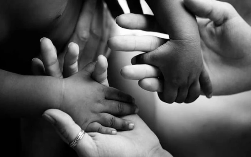 Legisladores de EE. UU. Urgen Restablecer Exenciones para Visas de Adopción Internacional