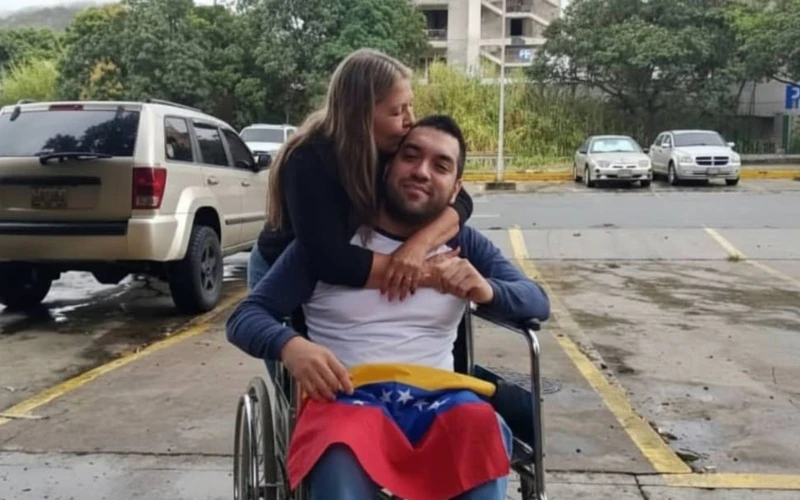 Ramón Centeno: La Odisea de un Periodista Venezolano entre la Prisión, el Sacrificio Materno y un Mensaje de Fe