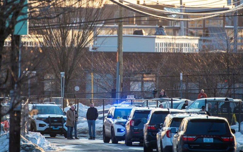 Tragedia en Pawtucket: Tiroteo Fatal en Arena de Hockey Sacude Rhode Island y Desencadena Reacción Eclesiástica
