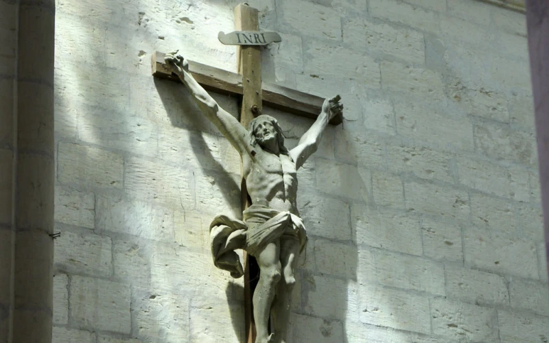 Samuel Leeds: La Misión del Millonario Británico para Preservar Iglesias Históricas Ante Cierre y Secularización