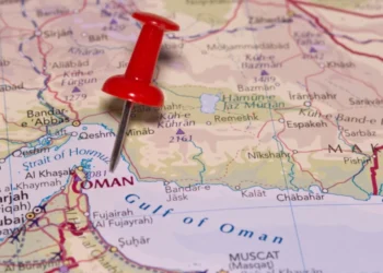 Papa León XIV clama por los 20.000 marinos atrapados en el estratégico estrecho de Ormuz