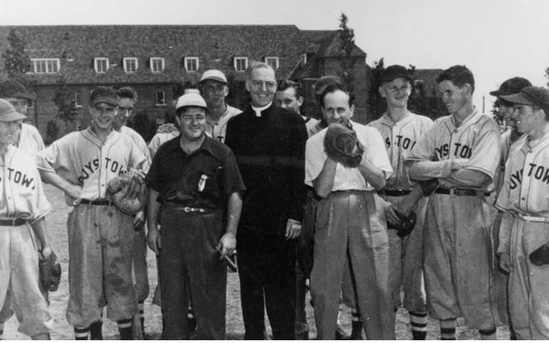 Padre Edward Flanagan: El Sacerdote Irlandés de Boys Town Declarado Venerable