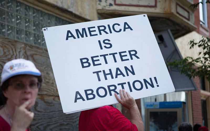 Kermit Gosnell, el Abortista Condenado por Múltiples Asesinatos, Fallece en Prisión a los 85 Años