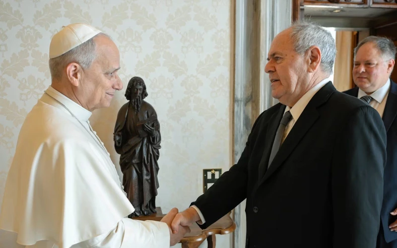 Papa León XIV y Yad Vashem: Un Diálogo Crucial sobre la Memoria del Holocausto y la Lucha contra el Antisemitismo