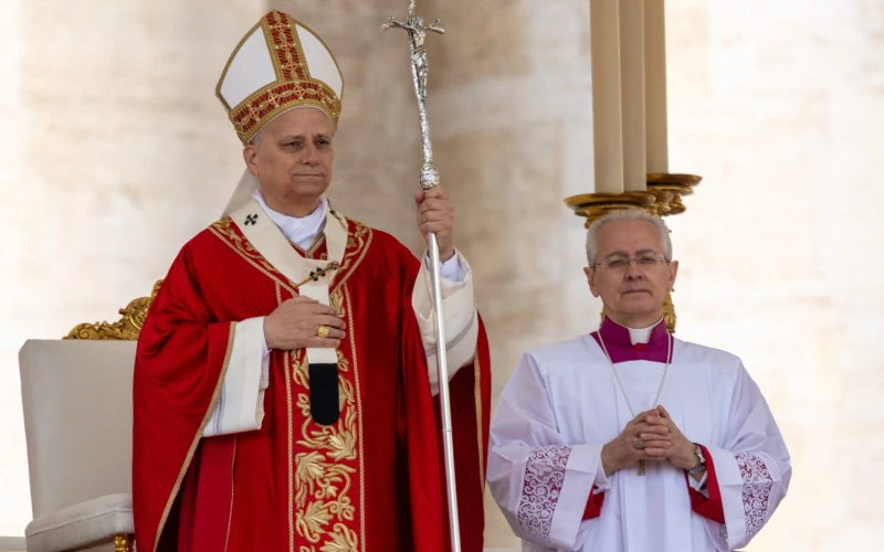 Papa León XIV Clama por la Paz Global y Recuerda a Cristianos de Oriente Medio en un Domingo de Ramos Marcado por Crisis Humanitarias
