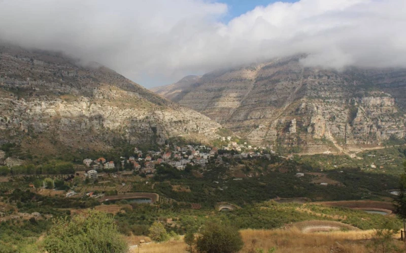 Líbano Solicita Intervención del Vaticano para Proteger Aldeas Cristianas en la Frontera Sur