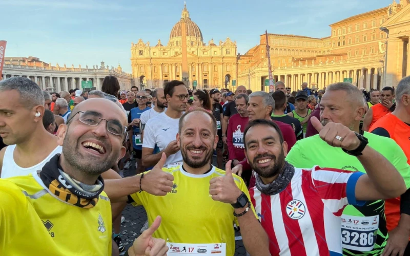 Corriendo por la Fe: El Sacerdote Paraguayo Hugo Sosa Unifica Maratón y Espiritualidad en Roma