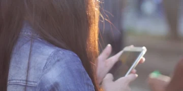 Un teléfono por la vida en Cartagena: la diócesis ofrece apoyo y recursos contra el aborto, eutanasia y suicidio