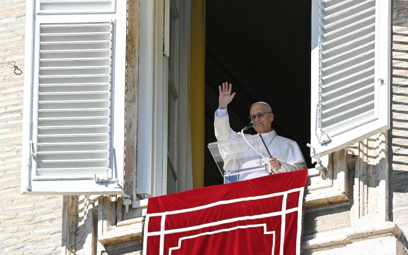 El Papa Urge a una “Fe Despierta” para Iluminar las Oscuridades del Mundo