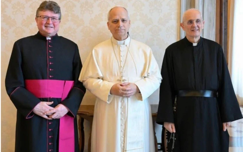 La Iglesia ante el Desafío Espiritual: Exorcistas urgen al Papa a reforzar la formación contra el ocultismo