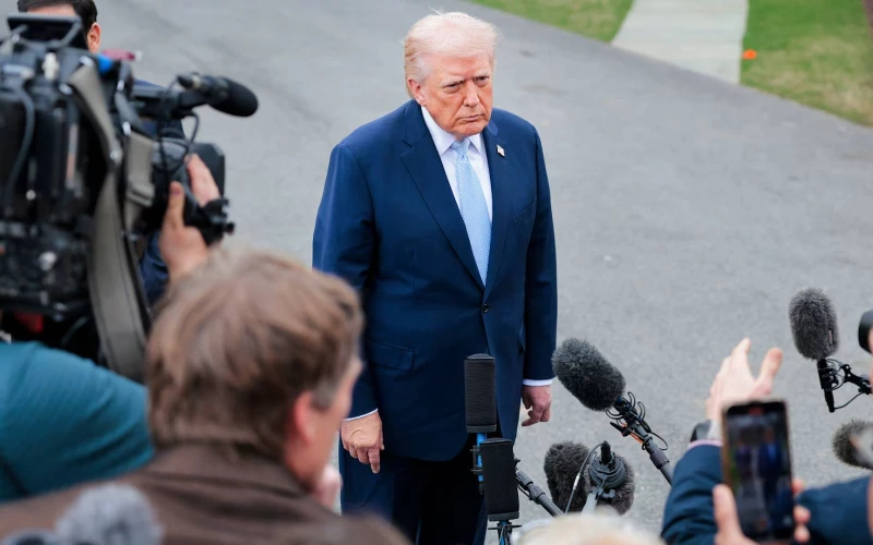 Trump Rechaza Cese al Fuego en Irán Desafiando Llamado Papal a la Diplomacia