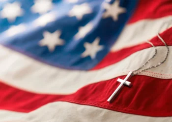 La destitución del jefe de capellanes del Ejército de EE. UU. en medio de reformas y conflicto con Irán