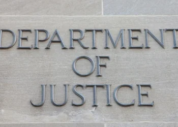 Departamento de Justicia de EE. UU. acusado de instrumentalizar la ley contra provida en medio de batallas judiciales