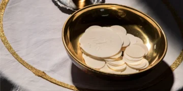 Grave sacrilegio en Tlaxcala: asaltan capilla, roban la Eucaristía y agreden a fieles en Sábado Santo