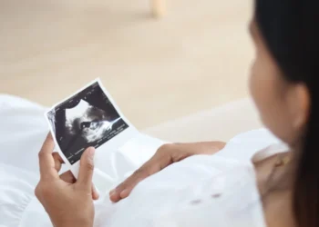 Jurista Ingrid Tapia advierte sobre ‘Viernes Santo’ de la vida ante propuesta de aborto libre en México