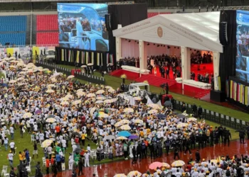 León XIV intensifica su gira africana en Guinea Ecuatorial con mensajes de fe y esperanza