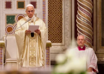 El papa León XIV en Jueves Santo: el lavatorio de pies, amor y servicio que transforma