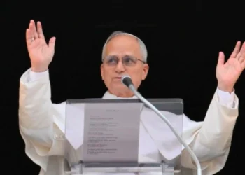Mensaje pascual de León XIV: verdad contra “fake news” y recuerdo del Papa Francisco