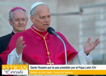 El Papa León XIV asegura en vigilia de oración que “es posible construir la paz”