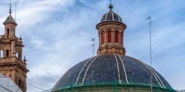 Europa debate el futuro de sus iglesias: conservación y nuevos usos ante el declive religioso