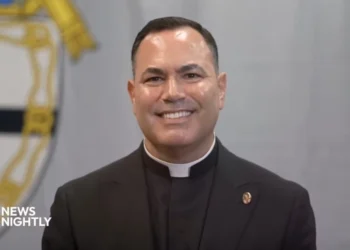 Scott Borba, el ex-empresario detrás de e.l.f. Cosmetics, dedica su vida al ministerio sacerdotal