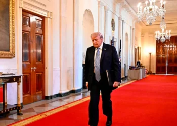 Estadounidenses respaldan llamado a la paz del Papa León XIV y critican retórica de Trump sobre Irán