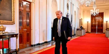 Estadounidenses respaldan llamado a la paz del Papa León XIV y critican retórica de Trump sobre Irán
