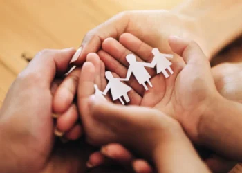 La Arquidiócesis de México y el Papa León urgen a familias a proteger a niños de amenazas digitales