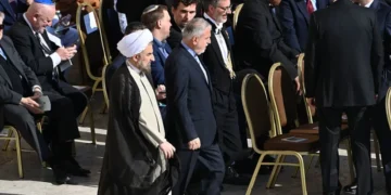 Desmienten honor único del Vaticano a embajador de Irán: una práctica diplomática estándar