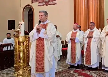Enviados de Francisco piden perdón a comunidad de Catacaos por litigio de tierras con vínculos al Sodalicio