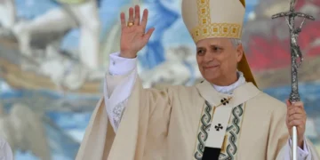 León XIV cumple su primer año de pontificado, marcado por unidad, diálogo y viajes globales