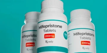 Tribunal federal de apelaciones restringe envío por correo de mifepristona y exige dispensación presencial en EE. UU.