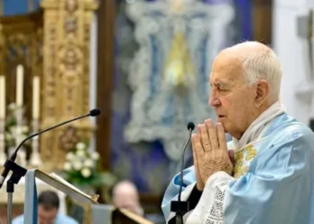 Muere Juan José del Junco Domenech, el sacerdote de 100 años que marcó a tres generaciones en Cádiz