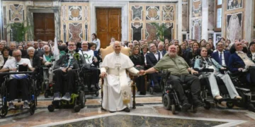 El Papa León XIV alienta la solidaridad con enfermos de ELA y el cuidado justo de la creación