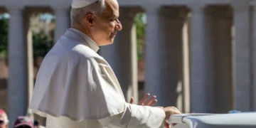 Papa León XIV destaca la caridad cristiana como amor desinteresado y servicio al prójimo