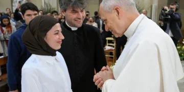 Jóvenes de Gaza hallan esperanza académica en Roma, acogidos y saludados por el Papa León XIV