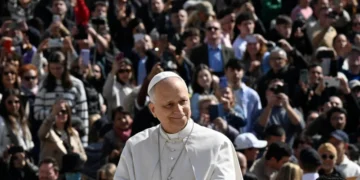 La Iglesia universal celebra el primer año de pontificado del Papa León XIV, un faro de paz y servicio