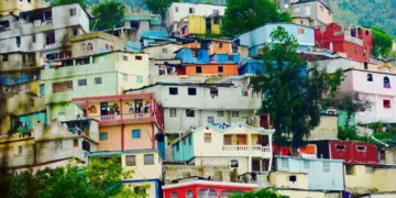 Obispo haitiano implora ayuda y oración global ante crisis; Papa León XIV se involucra en busca de paz