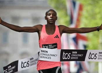La fe de Sabastian Sawe impulsa un récord mundial histórico en el Maratón de Londres 2026