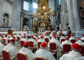 El consistorio extraordinario del Papa León XIV culmina con debates clave sobre inteligencia artificial y fracturas sociales