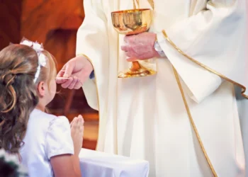 Diócesis de Torreón extiende a dos años la catequesis de Primera Comunión para fortalecer la fe