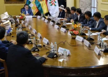 Bolivia: gobierno y movimientos sociales dialogan tras 47 días de conflicto con apoyo de la Iglesia