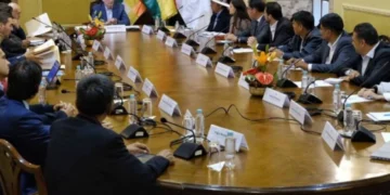 Bolivia: gobierno y movimientos sociales dialogan tras 47 días de conflicto con apoyo de la Iglesia