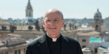 Mons. Ocáriz destaca la presencia de Dios en el trabajo y la unidad en un mundo fragmentado