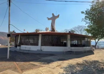 La Capilla de Cristo Rey en Ixtlán del Río sufre incendio intencional y la comunidad clama por justicia