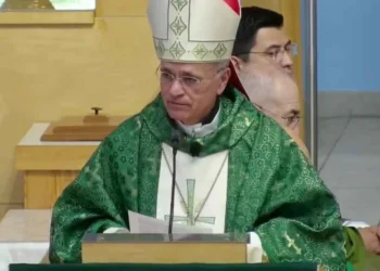 Obispo Silvio Báez desde Miami: “Expulsar demonios es denunciar la crueldad de las dictaduras”