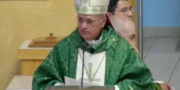 Obispo Silvio Báez desde Miami: “Expulsar demonios es denunciar la crueldad de las dictaduras”